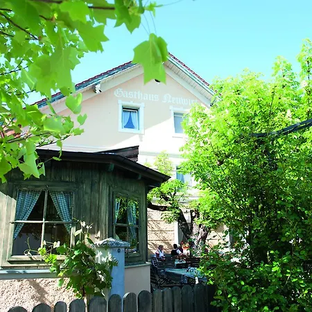 Gasthaus Neuwirt Surheim דירה